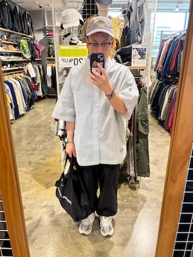 「FreshService（フレッシュサービス）のアイテム（シャツ/ブラウス、グレー系）」を使った、Daiさん（メンズ・168cm）の夏コーディネート