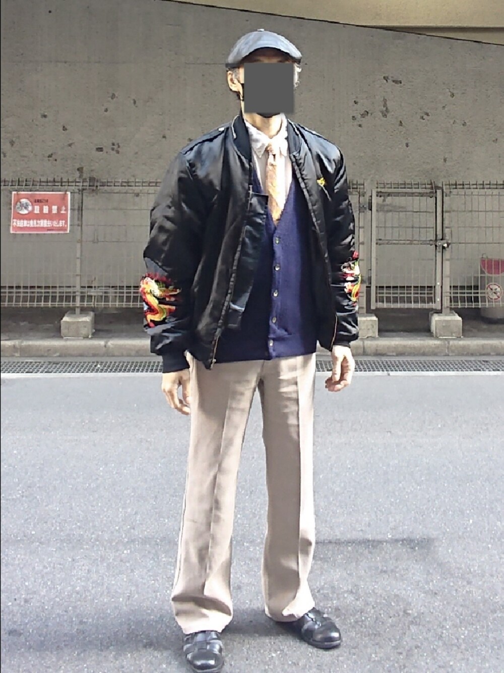 「ハンチング帽、コリアンジャケット、ドレスシャツ、ネクタイ、カーディガン、スラックス、スタプレ、グルカサンダル、WEGO、Puritan、ポロラルフローレン、ピエールカルダン、リーバイス、BEAMS」｜「WEGOのWEGO/フェイクレザーハンチング（ハンチング/ベレー帽、ブラック系）」を使った、たっくんさん（メンズ・176cm）の秋コーディネートの1枚目の写真