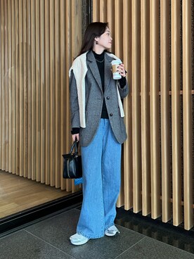 「fredy emue（フレディエミュ）のレザースクエアボストンバック（ハンドバッグ）」を使った、miuraさん（レディース・160cm）の秋コーディネート