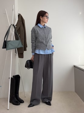 「アイテム（スラックス）」を使った、miuraさん（レディース・160cm）の秋コーディネート