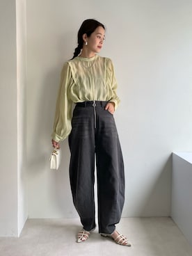 「fredy emue（フレディエミュ）のカーブデニムパンツ（デニムパンツ）」を使った、miuraさん（レディース・160cm）の春コーディネート