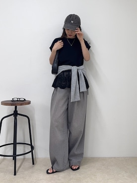 「fredy emue（フレディエミュ）のレースドッキングフレンチプルオーバー（Tシャツ/カットソー、ブラック系）」を使った、miuraさん（レディース・160cm）の春コーディネート