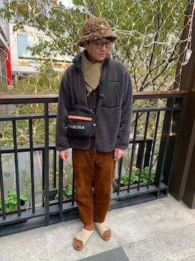 「B-SIDE（ビーサイド）のアイテム」を使った、Tim さん（メンズ・179cm）の秋コーディネート
