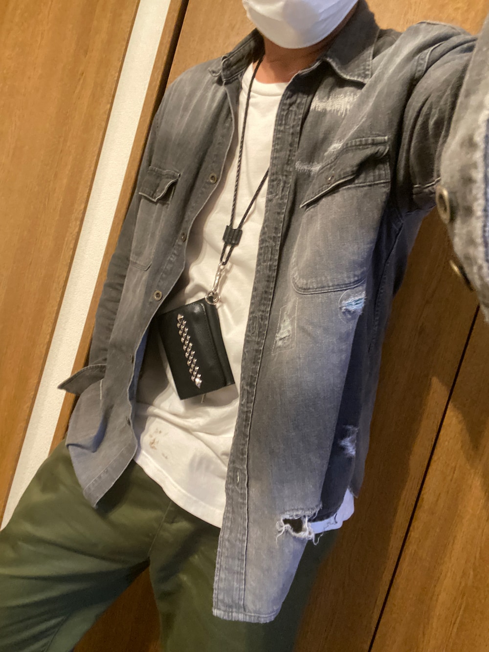 「春夏コーデ、CALEE」｜「CALEEのアイテム（シャツ/ブラウス、グレー系）」を使った、飛車角さん（メンズ・180cm）の春コーディネートの1枚目の写真