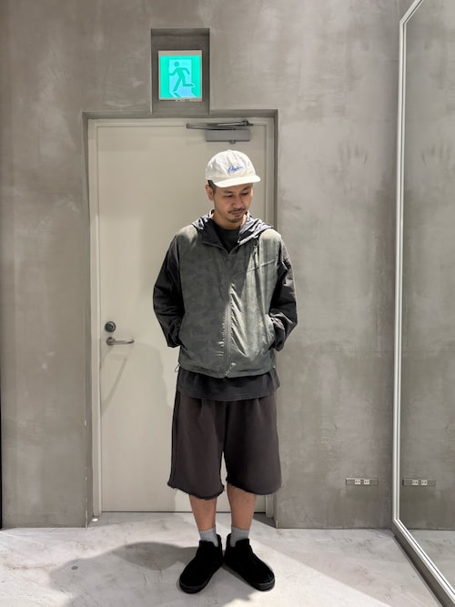【UNISEX】総柄フードベスト