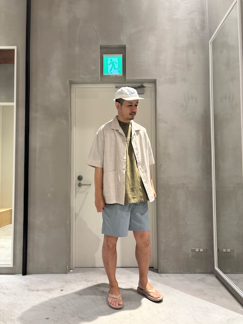 【ユニセックスで着れる】フロストモーションロゴプリントTee