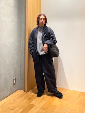 「スラックス」｜「アイテム（その他アウター）」を使った、UR_SkmK.さん（メンズ・167cm）の秋コーディネート