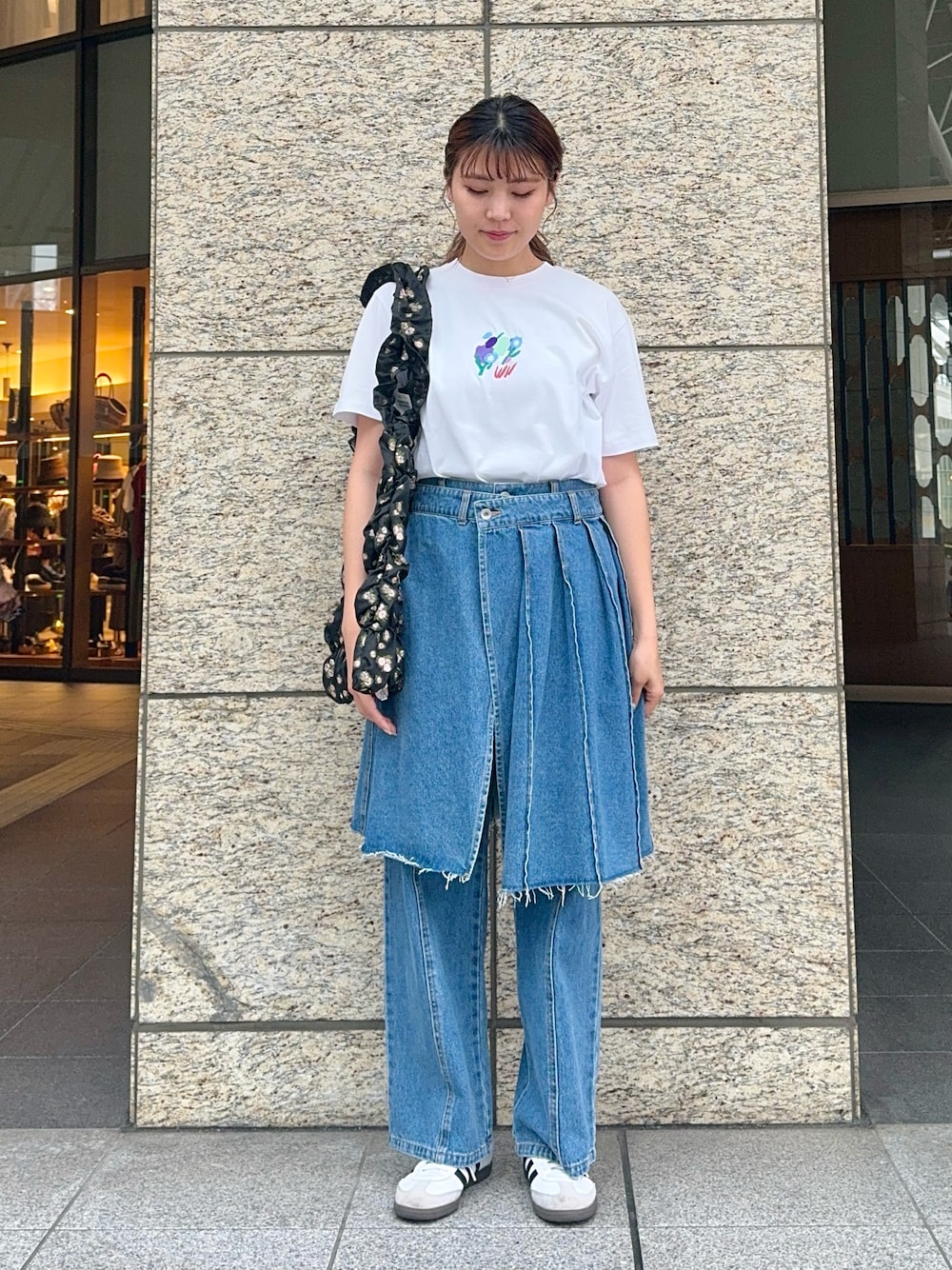 デニム プリーツ スカートセット パンツを使った人気ファッション
