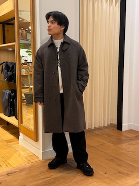 「アイテム（ステンカラーコート）」を使った、katsukiさん（メンズ・168cm）の秋コーディネート