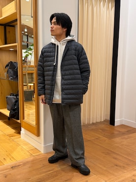 「アイテム（その他アウター、グレー系）」を使った、katsukiさん（メンズ・168cm）の冬コーディネート