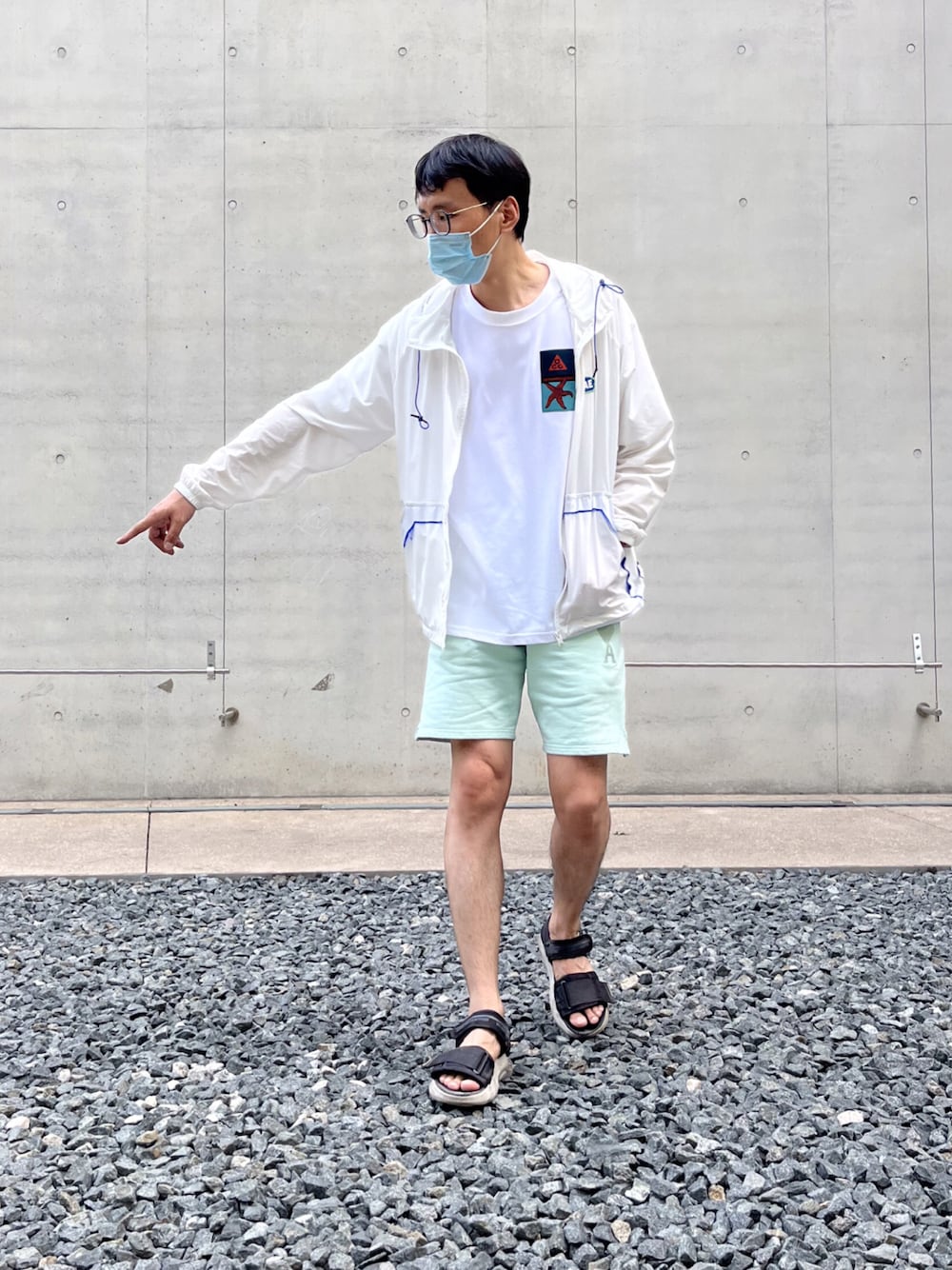 「カジュアル、夏コーデ、大人カジュアル、モノトーン、今日のコーデ、通勤コーデ、男生穿搭、夏日、nike acg、AMI、夏日コーデ、夏日防晒」｜「NIKEのアイテム（Tシャツ/カットソー、ホワイト系）」を使った、Davidさん（メンズ・178cm）の夏コーディネートの1枚目の写真