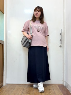 「SHOO・LA・RUE（シューラルー）のヒールアップスニーカー（スニーカー、ホワイト系）」を使った、だいわさん（レディース・155cm）の春コーディネート