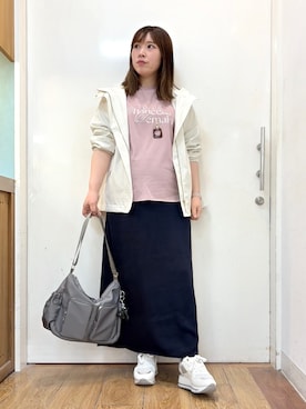 「SHOO・LA・RUE（シューラルー）の【防花粉/高レビュー】きれいもかっこいいも叶える 欲張りマウンテンパーカ（ブルゾン、ホワイト系）」を使った、だいわさん（レディース・155cm）の春コーディネート
