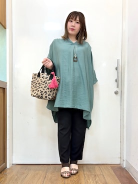 「SHOO・LA・RUE（シューラルー）の【ひんやり/洗濯機可/S-LL】動くたび、ふんわりゆれる 大人のゆるチュニック（チュニック、グリーン系）」を使った、だいわさん（レディース・155cm）の春コーディネート