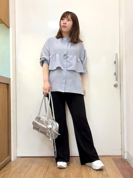 「アイテム（チャーム）」を使った、だいわさん（レディース・156cm）の春コーディネート