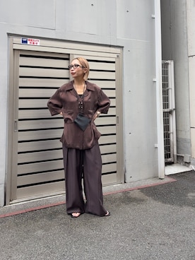 「LAATO（ラート）のopen collar shirts（シャツ/ブラウス、ブラウン系）」を使った、スズキダさん（レディース・160cm）の夏コーディネート