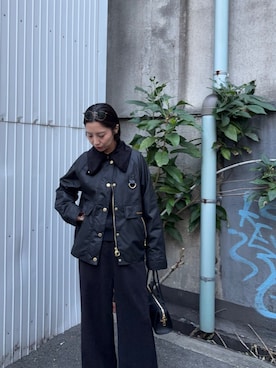 「アイテム（テーラードジャケット、ブラック系）」を使った、スズキダさん（レディース・161cm）の秋コーディネート