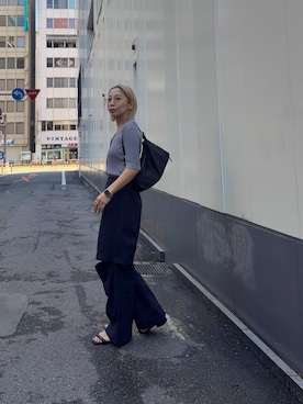「LAATO（ラート）のknit polo cardigan（ニット/セーター、グレー系）」を使った、スズキダさん（レディース・160cm）の春コーディネート
