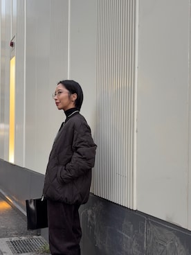 「アイテム（Tシャツ/カットソー）」を使った、スズキダさん（レディース・161cm・30代）の冬コーディネート