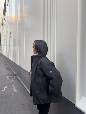 「アイテム（ボディバッグ/ウエストポーチ）」を使った、スズキダさん（レディース・161cm）の冬コーディネート