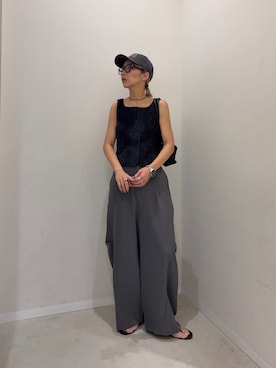 「SENSE OF PLACE by URBAN RESEARCH（センスオブプレイスバイアーバンリサーチ）のモールベロアスクエアネックジレ（ベスト、ブルー系）」を使った、スズキダさん（レディース・160cm）の秋コーディネート