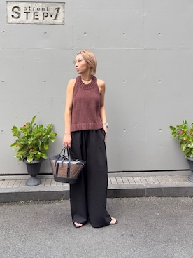 「LAATO（ラート）のmix knit vest（ベスト、ブラウン系）」を使った、スズキダさん（レディース・160cm）の夏コーディネート