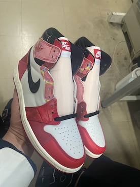 パン屋のスニーカー店員さんのコーディネート