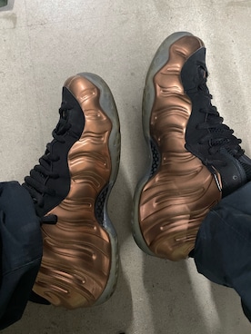 「ポジット」｜パン屋のスニーカー店員さん（メンズ・180cm）の春コーディネート