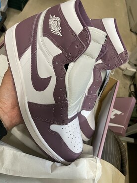 パン屋のスニーカー店員さんのコーディネート