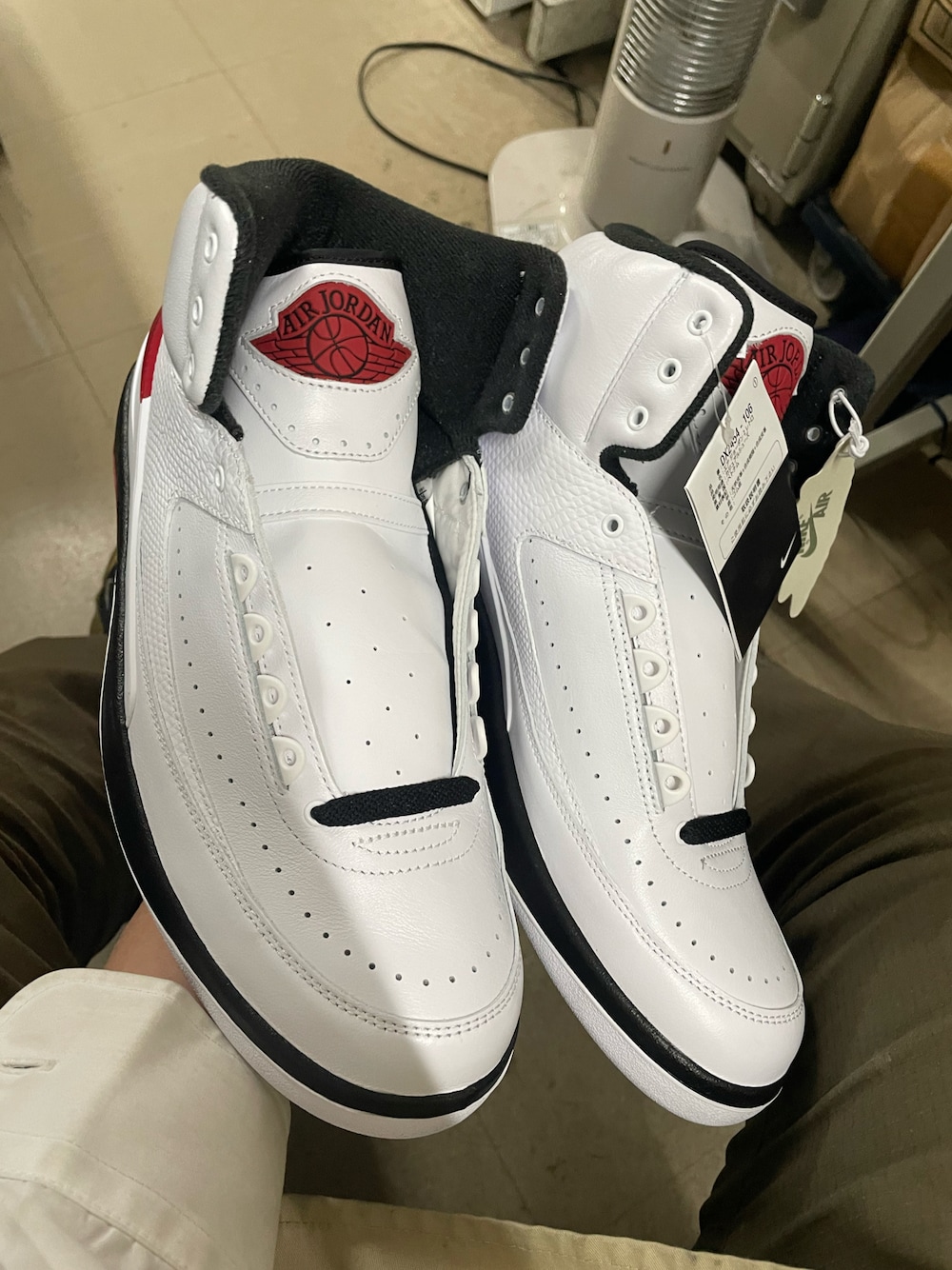 ウィメンズ エアジョーダン2 レトロ シカゴ ナイキ エアジョーダン 2