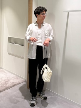 「GLOBAL WORK（グローバルワーク）のスゴラクストレッチリラックスパンツ/601340（その他パンツ、ブルー系）」を使った、きむさん（メンズ・168cm）の秋コーディネート