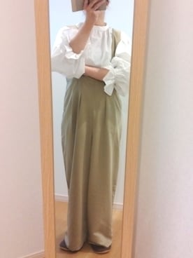 「カラーパンツ」｜「アイテム（サロペット/オーバーオール）」を使った、mさん（レディース・150cm）の春コーディネート