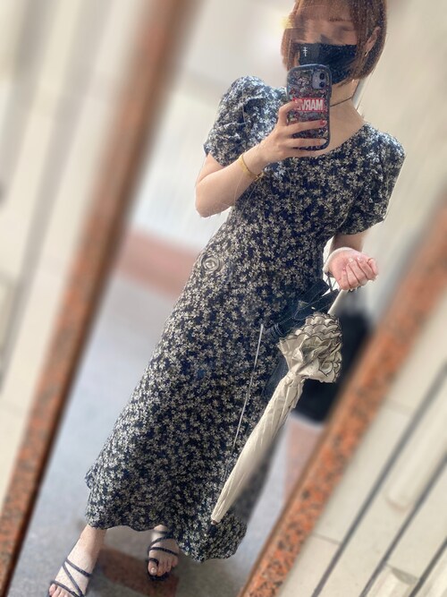 SNIDEL（スナイデル）の「バリエーションプリントパフスリワンピース
