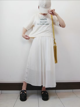 「JUNOAH（ジュノア）のアイテム（Tシャツ/カットソー）」を使った、pikataさん（レディース・155cm）の夏コーディネート