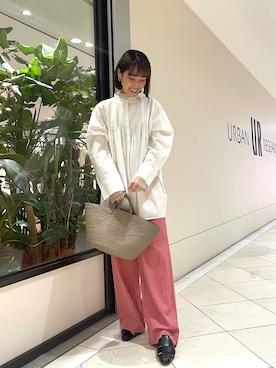 「SEEALL（シーオール）のアイテム（シャツ/ブラウス）」を使った、hironaさん（レディース・161cm）の春コーディネート