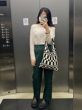 「ジーナシス」｜「アイテム（スラックス）」を使った、Hinaさん（レディース・157cm）の秋コーディネート