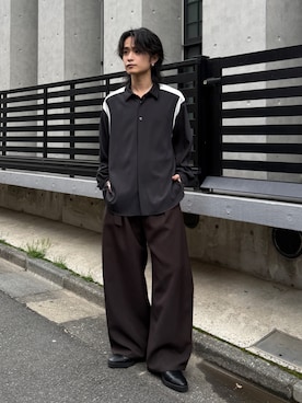 「CULLNI（クルニ）の【CULLNI exclusive for Lui's】配色切替デザインシャツ（シャツ/ブラウス、グレー系）」を使った、れちおさん（メンズ・173cm）の春コーディネート