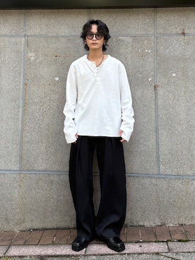 「Lui's（ルイス）のフェードヘンリーネックロンT（Tシャツ/カットソー、ホワイト系）」を使った、れちおさん（メンズ・173cm）の夏コーディネート