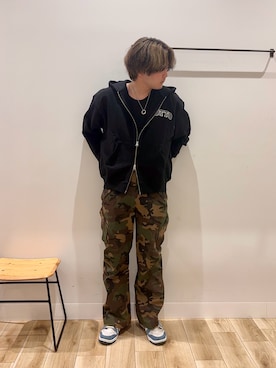 「柄パンツ」｜4yato Komatsubaraさん（メンズ・172cm）の春コーディネート