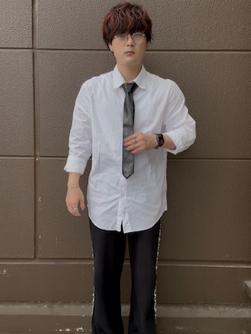 「アイテム（ネクタイ）」を使った、4yato Komatsubaraさん（メンズ・172cm）の秋コーディネート