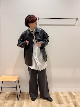 「アイテム（ライダースジャケット）」を使った、4yato Komatsubaraさん（メンズ・172cm）の秋コーディネート