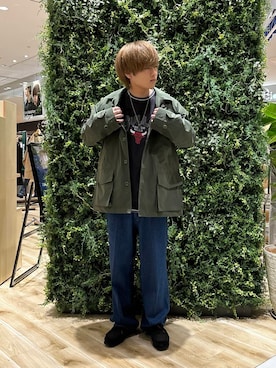 「ミリタリージャケット」｜「アイテム（その他アウター）」を使った、4yato Komatsubaraさん（メンズ・172cm）の秋コーディネート