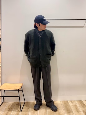 「アイテム（スニーカー）」を使った、4yato Komatsubaraさん（メンズ・172cm）の冬コーディネート