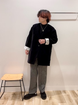 「アイテム（スリッポン）」を使った、4yato Komatsubaraさん（メンズ・172cm）の秋コーディネート