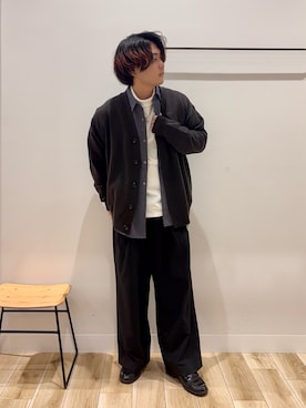 「URBAN RESEARCH DOORS(アーバンリサーチドアーズ)のアイテム(Tシャツ/カットソー)」を使った、4yato Komatsubaraさん(メンズ・172cm)の秋コーディネート