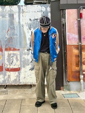 「アイテム（スリッポン）」を使った、4yato Komatsubaraさん（メンズ・172cm）の秋コーディネート