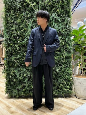 「スラックス」｜「アイテム（その他アウター）」を使った、4yato Komatsubaraさん（メンズ・172cm）の秋コーディネート