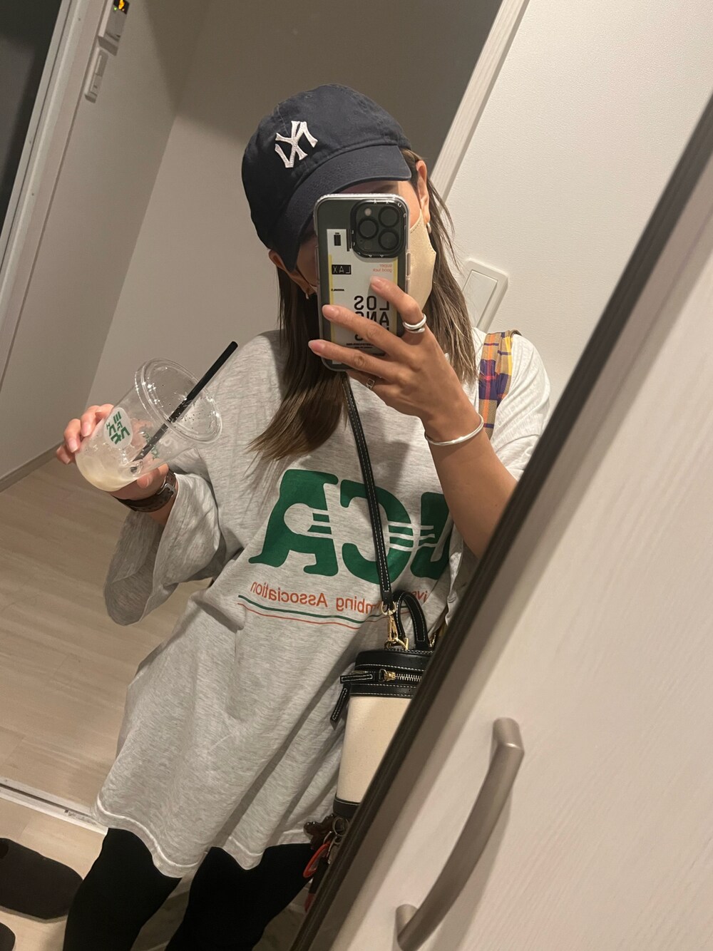 「カジュアルコーデ、ラクチンコーデ、キャップ、低身長、メンズライク、カジュアル、リラックススタイル、ゆるコーデ、30代コーデ、スニーカーコーデ」｜「CANAL JEANのEl mar(エルマール) "UCA"オーバーサイズ半袖Tシャツ（Tシャツ/カットソー、グレー系）」を使った、𝙻𝚒.☺︎✓さん（レディース・149cm）の春コーディネートの1枚目の写真