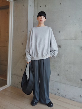 「アイテム（スウェット）」を使った、RIKAさん（レディース・168cm）の秋コーディネート