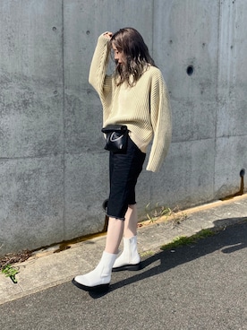 「BELPER（ベルパー）のアイテム（ショルダーバッグ）」を使った、RIKAさん（レディース・168cm）の秋コーディネート